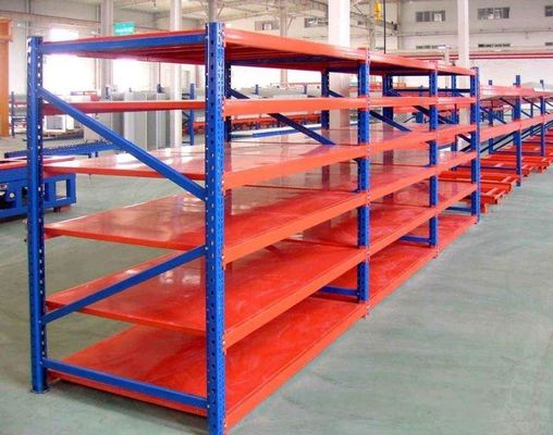 Sistema de estanterías de acero duradero de servicio medio Marco vertical para almacenamiento en almacén