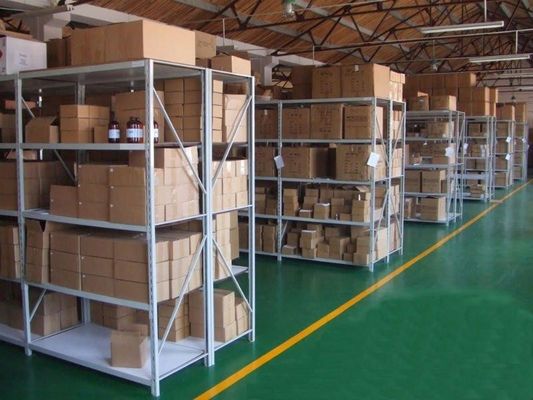 Sistemas industriales de almacenamiento de pallets de carga media de múltiples capas de alta densidad