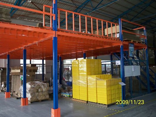 Protección contra la corrosión Sistema de piso de acero de marco de mezanina para fábrica