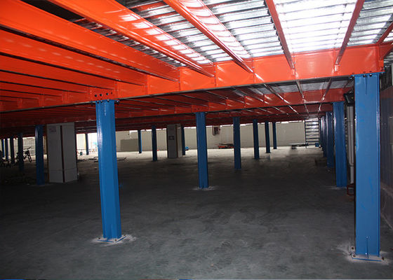 Suelo de mezzanine con soporte de bastidor personalizado para una gran capacidad de carga de alto estrés