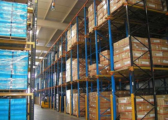 Dispositivo de alto volumen de 5000 mm en estantes de paletas laminados en frío para almacén