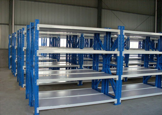 Estante de almacenamiento ligero de almacén 100 kg-120 kg/capa Estante de ángulo industrial con ranuras
