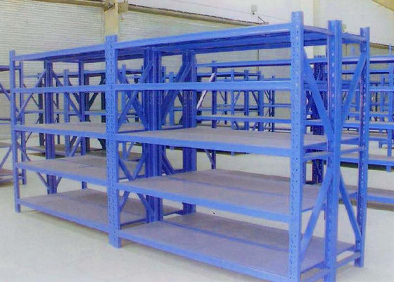 Estante de almacenamiento ligero de almacén 100 kg-120 kg/capa Estante de ángulo industrial con ranuras