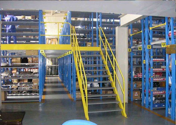 Capacidad de almacenamiento industrial de varios niveles y estantes de mezzanine para almacenes de gran superficie