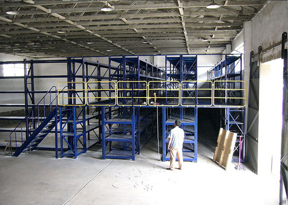 Revestimiento en polvo de acero industrial pisos de mezzanine con pasarelas para almacén