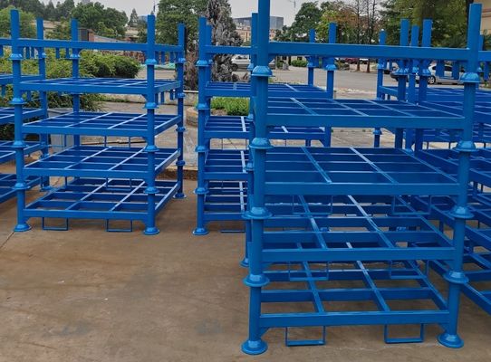 Estantes de apilamiento para almacenamiento de metal industrial de almacén de flujo azul