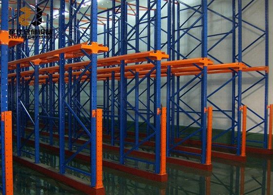 500-4000 kg/palet Drive in and Drive through Racking Tamaño personalizado