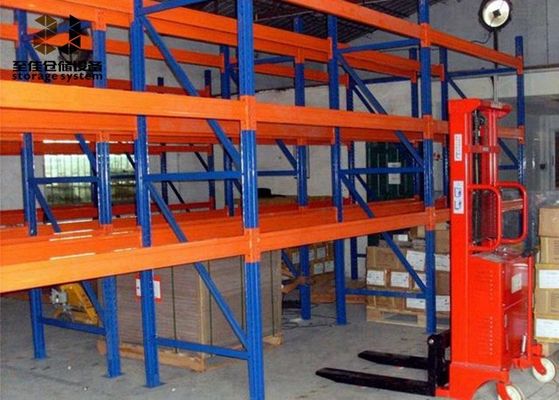 Q235 / Q345 Estantes industriales de acero de trabajo pesado tamaño personalizado