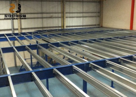 Acero Q235 / 245 Estantes sin tornillo / remachado, almacenes pisos mezzanine para la construcción