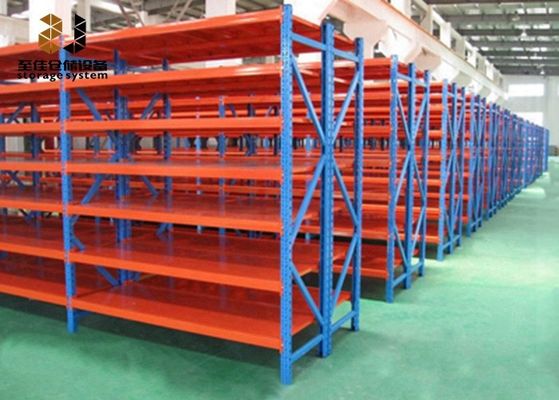 Estantes de almacenamiento de metal industrial de uso medio de varios niveles Estantes y estantes de almacén